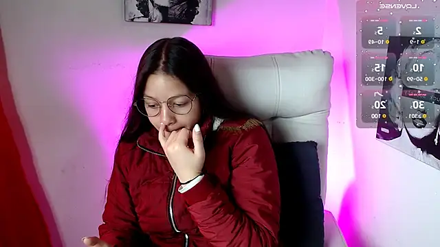 Snapshot of SamanthaRoldaan chatting on 03-12-25, 01:08 SamanthaRoldaan online show from 03-12-25, 01:08