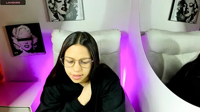 SamanthaRoldaan online show from 04-19-26, 04:19