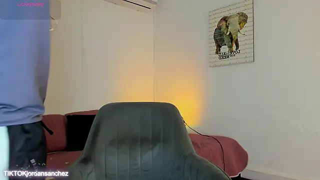 JordanSmiith  online show from 01-15-26, 09:07