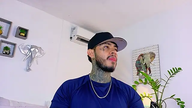 JordanSmiith  online show from 02-25-26, 08:52