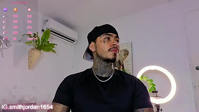 JordanSmiith  online show from 11-21-25, 08:41