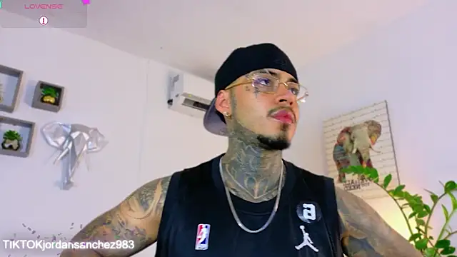 JordanSmiith  online show from 03-11-26, 09:09