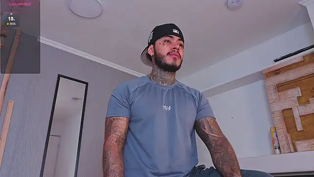 JordanSmiith  online show from 09-21-25, 02:55