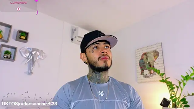 JordanSmiith  online show from 03-04-26, 08:38