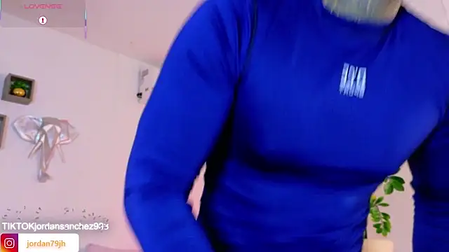 JordanSmiith  online show from 05-07-26, 08:45