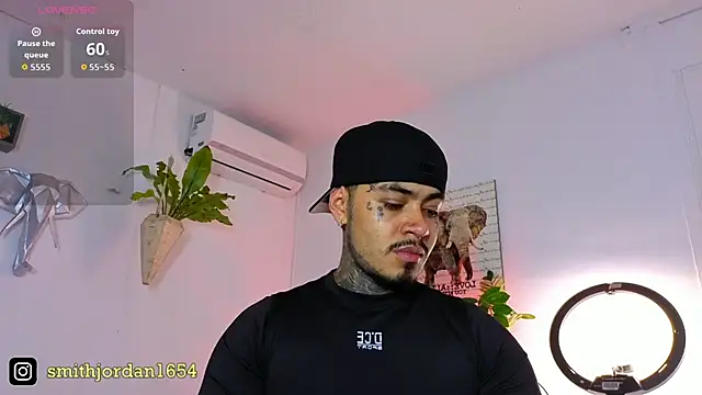 JordanSmiith  online show from 11-06-25, 08:57