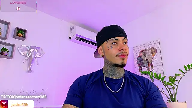 JordanSmiith  online show from 05-26-26, 09:02