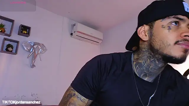 JordanSmiith  online show from 01-07-26, 07:52