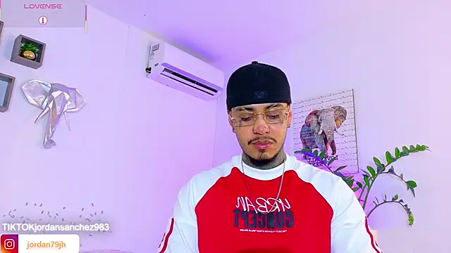 JordanSmiith  online show from 05-16-26, 08:52