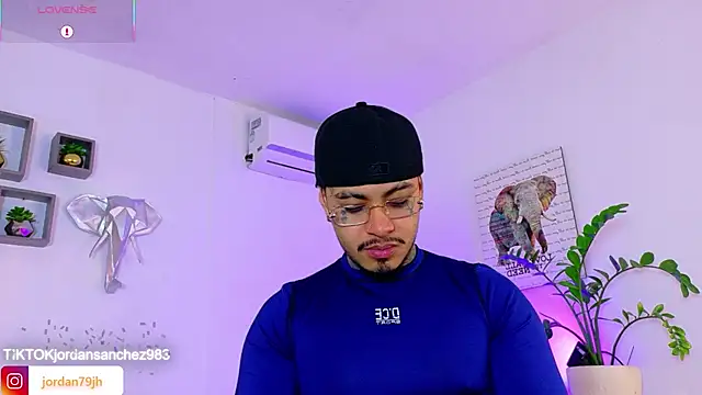 JordanSmiith  online show from 05-02-26, 09:09