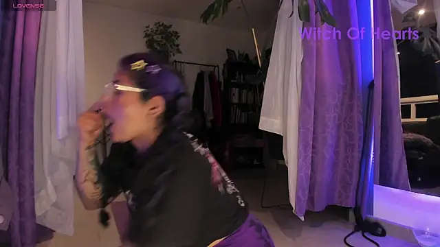 witchviolet online show from 07-04-26, 01:45