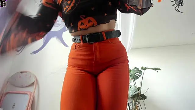 witchviolet online show from 10-30-25, 07:55