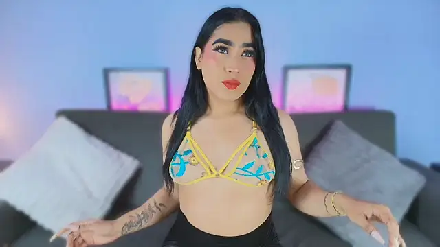 Snapshot of Evang_hot chatting on 05-25-26, 02:38 Evang hot online show from 05-25-26, 02:38