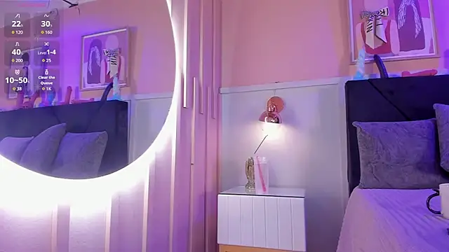 chloe watson  online show from 02-04-26, 06:14