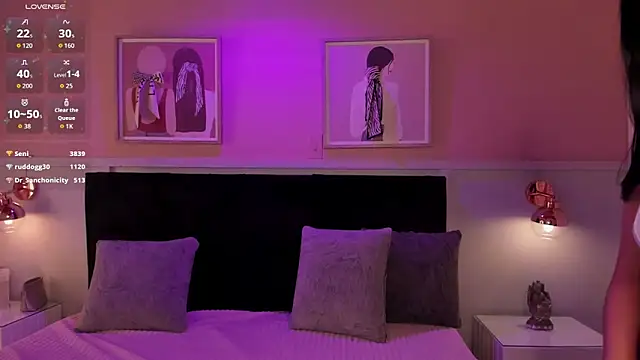 chloe watson  online show from 03-11-26, 08:03