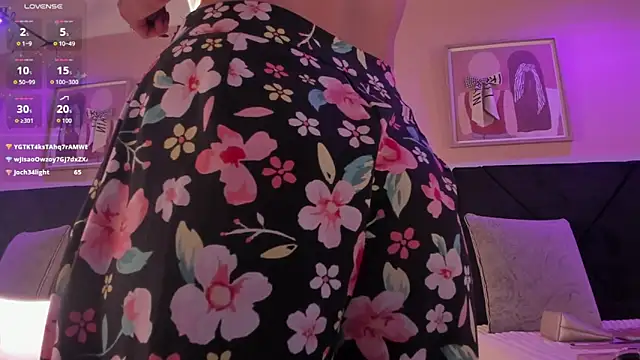 chloe watson  online show from 03-12-26, 07:51