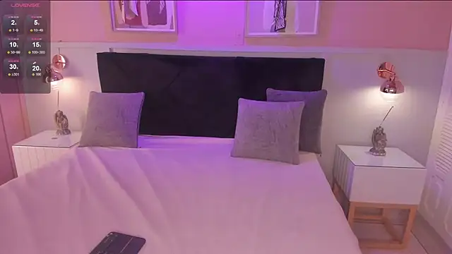 chloe watson  online show from 04-11-26, 08:01