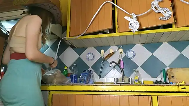 Jony Marta online show from 11-17-25, 01:42