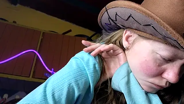 Jony Marta online show from 11-25-25, 01:28