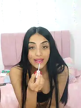 Snapshot of Wanda_and_cosmo_ chatting on 01-10-25, 10:06 Wanda and cosmo online show from 01-10-25, 10:06