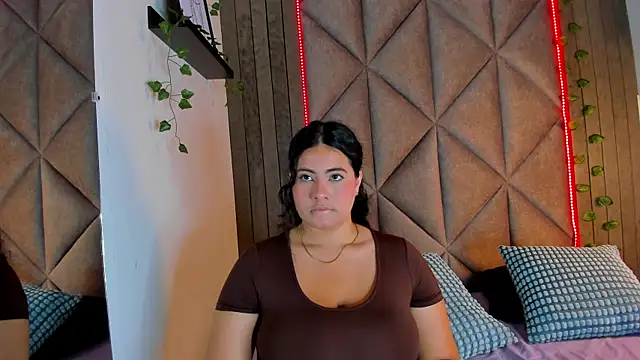 Snapshot of eva_daemon chatting on 04-20-26, 11:57 eva daemon online show from 04-20-26, 11:57