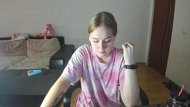 Snapshot of natali2550 chatting on 03-04-25, 06:37 natali2550 online show from 03-04-25, 06:37