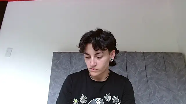 linda 33 online show from 11-16-25, 04:12