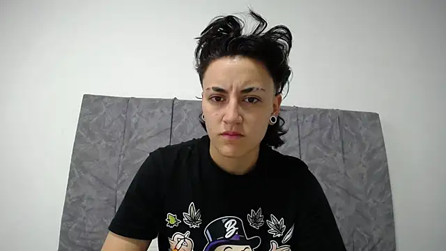 linda 33 online show from 01-11-26, 05:53