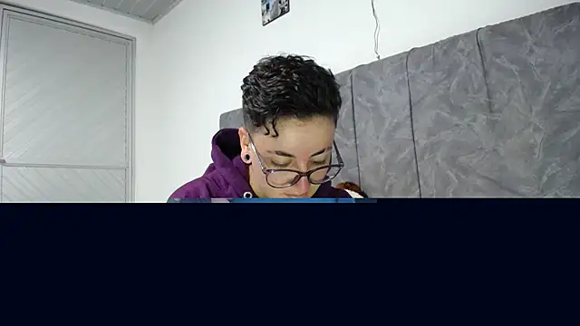 linda 33 online show from 04-15-26, 07:03