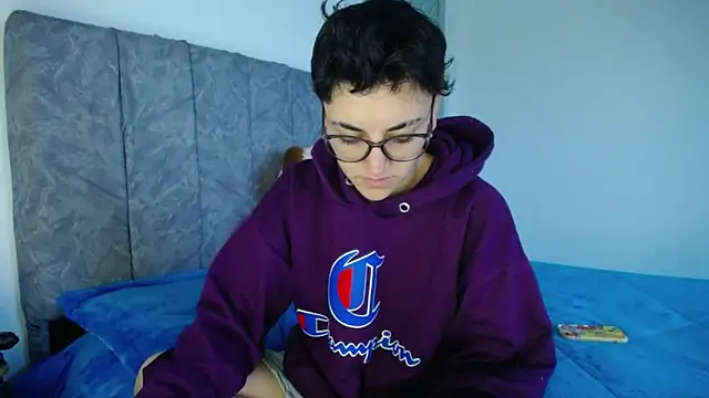 linda 33 online show from 04-08-26, 11:12