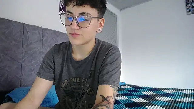 linda 33 online show from 03-29-26, 08:21