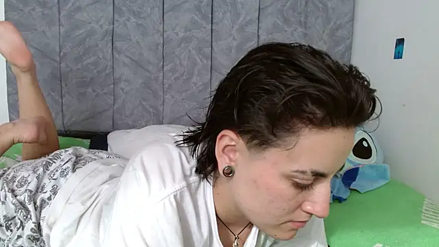 linda 33 online show from 11-01-25, 08:14