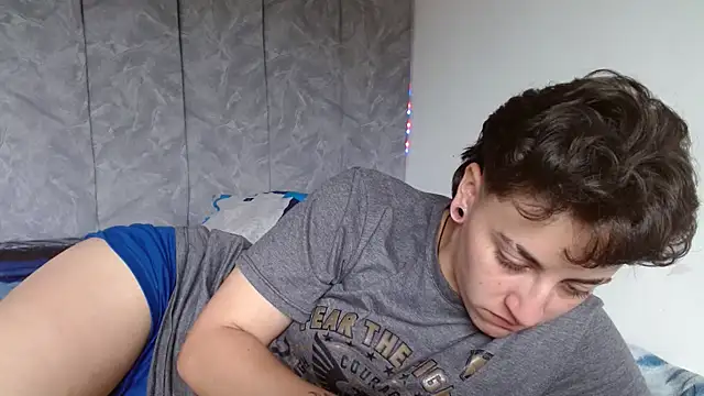 linda 33 online show from 09-23-25, 04:14