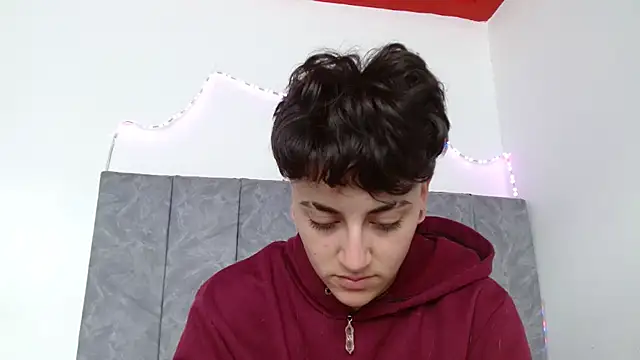 linda 33 online show from 09-22-25, 02:56