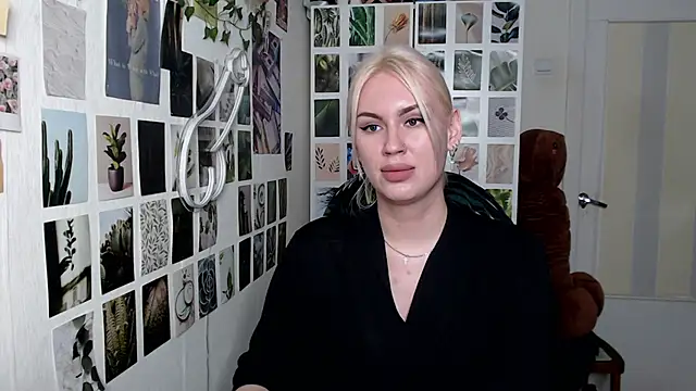 CapriScorpion online show from 11-12-25, 01:37