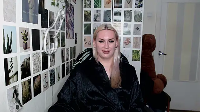 CapriScorpion online show from 11-02-25, 04:45