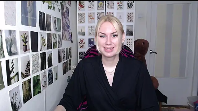 Snapshot of CapriScorpion chatting on 07-01-26, 11:10 CapriScorpion online show from 07-01-26, 11:10