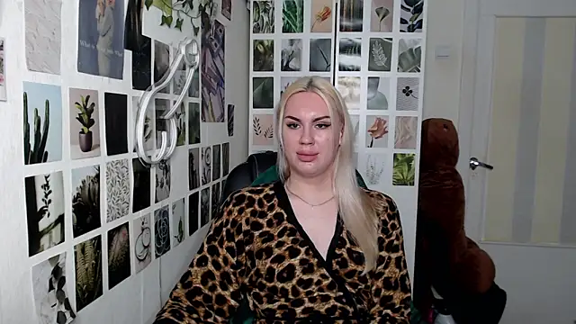 CapriScorpion online show from 10-25-25, 12:28