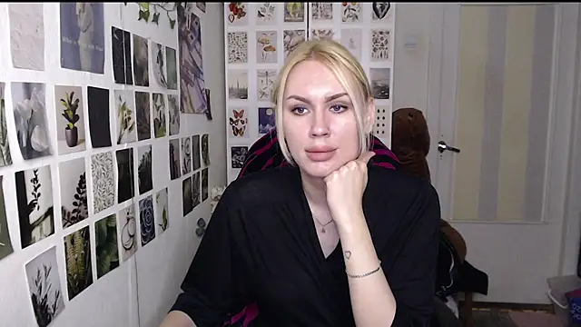 Snapshot of CapriScorpion chatting on 07-03-26, 11:28 CapriScorpion online show from 07-03-26, 11:28