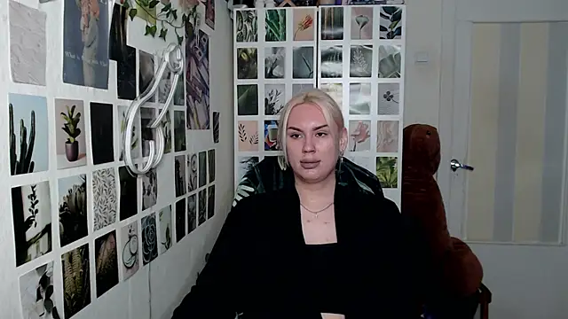 CapriScorpion online show from 11-15-25, 09:57