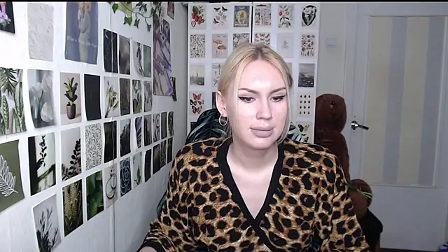 Snapshot of CapriScorpion chatting on 06-14-26, 01:12 CapriScorpion online show from 06-14-26, 01:12