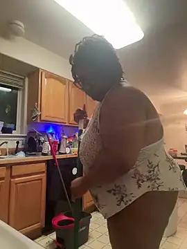 kweenxkarma online show from 12-25-24, 11:22