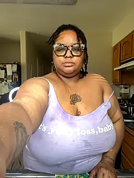 kweenxkarma online show from 10-21-25, 09:36