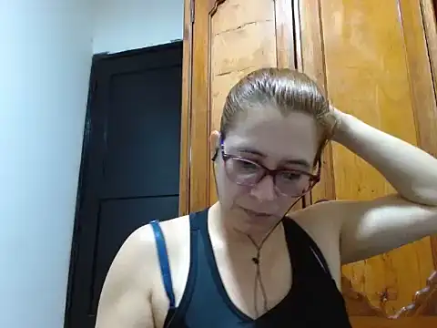 Snapshot of mademonsexy chatting on 06-06-26, 10:15 mademonsexy online show from 06-06-26, 10:15