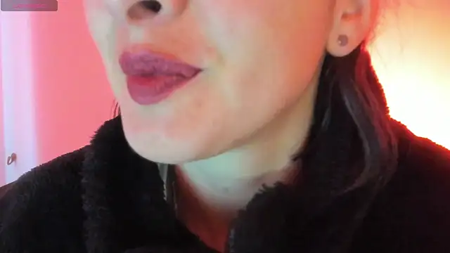 queen fetish online show from 11-12-25, 10:52