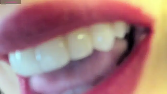 Snapshot of queen_fetish chatting on 06-17-26, 07:24 queen fetish online show from 06-17-26, 07:24
