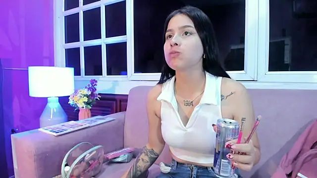 AnneDixie online show from 11-23-25, 03:05