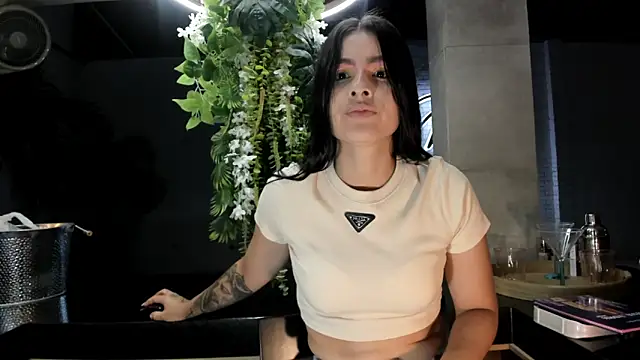 AnneDixie online show from 10-20-25, 03:08