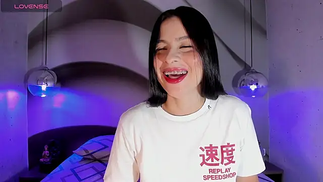 AnneDixie online show from 10-14-25, 03:07