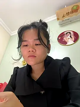 Zhuli11 online show from 10-26-25, 09:20